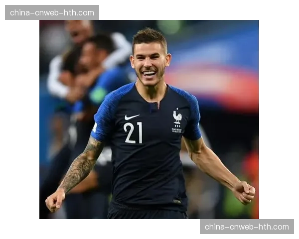 “钻石”路易斯-埃尔南德斯宣布将于赛季末退役,结束20年职业生涯 “钻石”路易斯-埃尔南德斯宣布将于赛季末退役,结束20年职业生涯